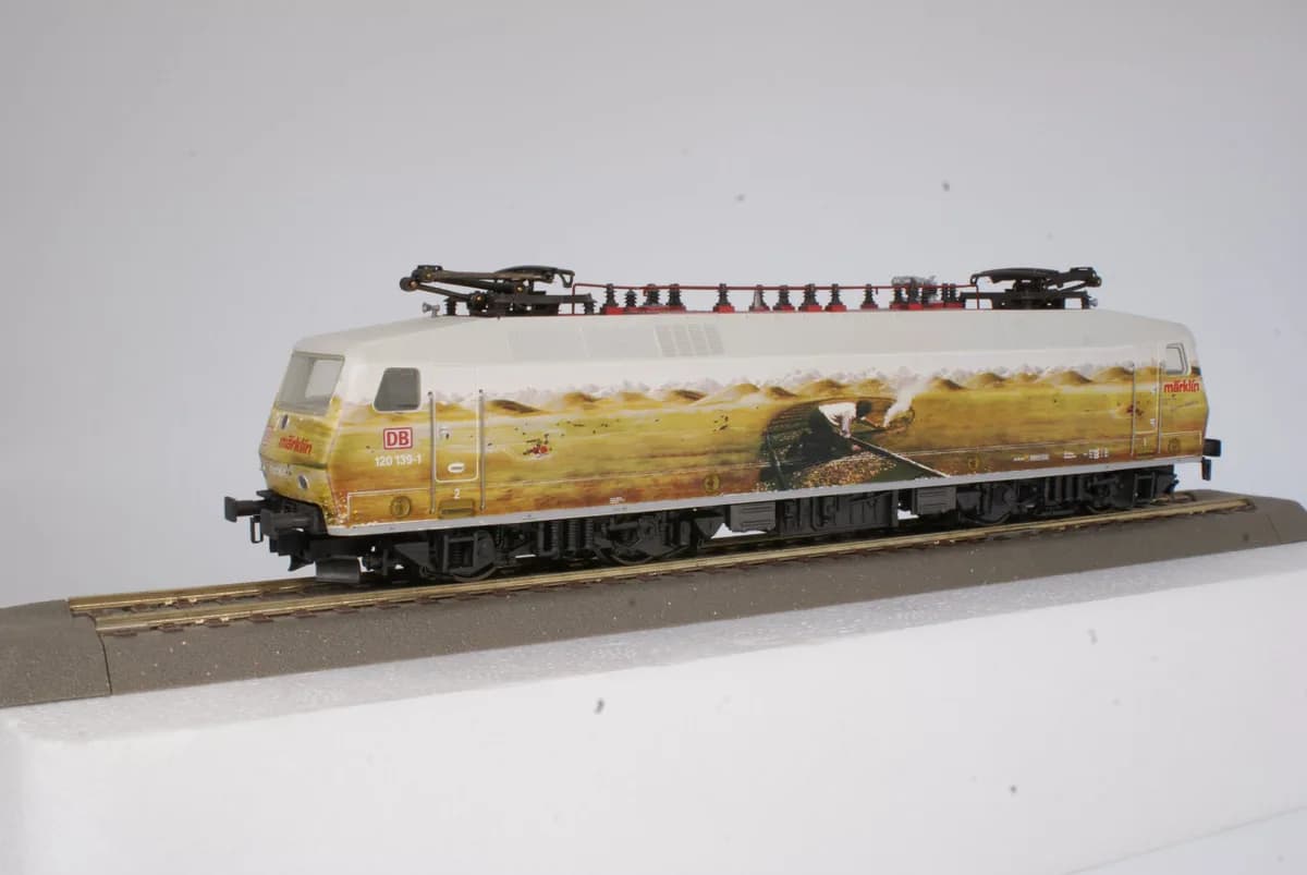 BR 120 Trix 22556 "Kunstlok"